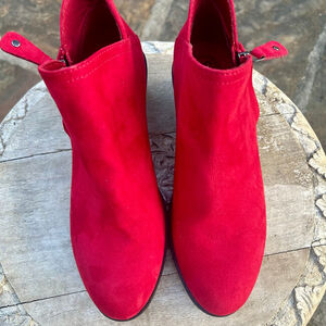 SO Red Faux Suede Zip-Up Ankle Booties - Size 7.5